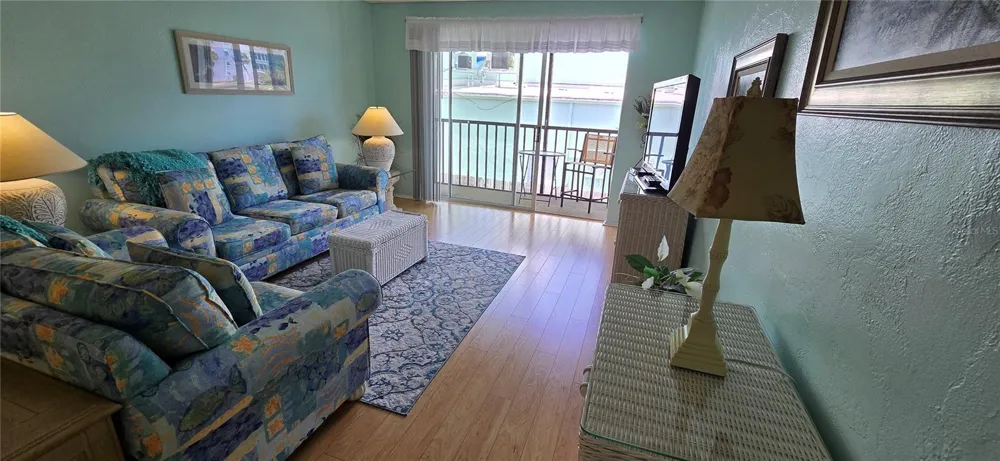 175 55TH AVENUE #204 St Pete Beach, FL 33706