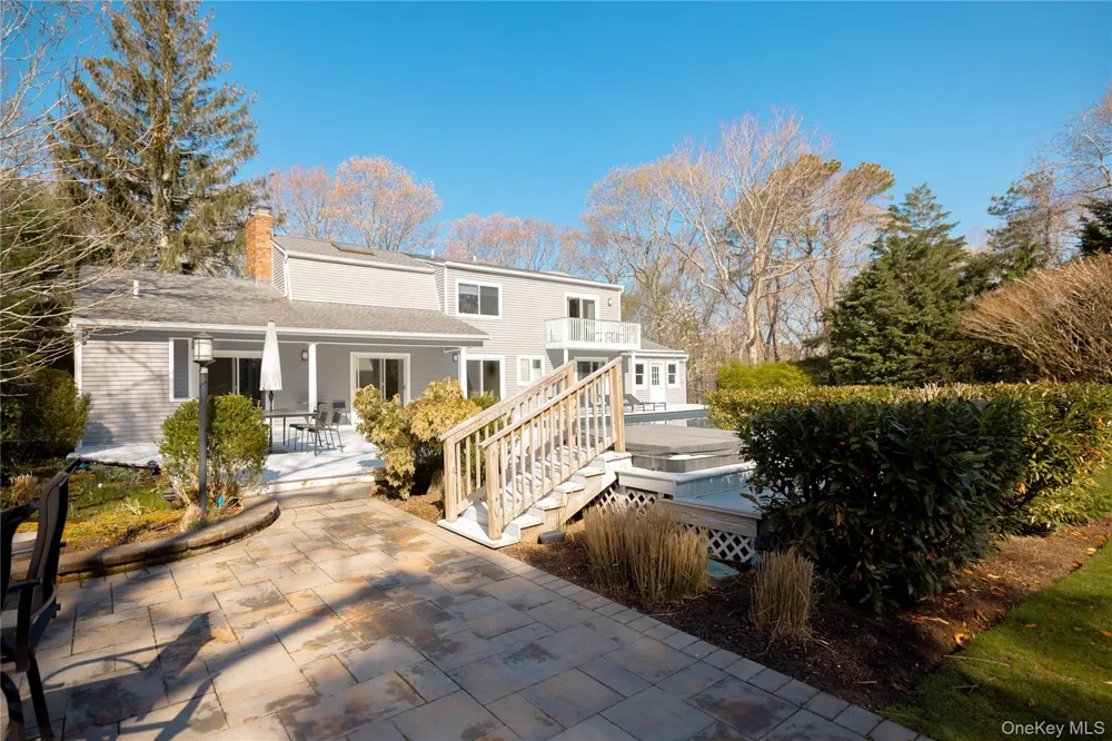 220 Pleasure Drive Riverhead, NY 11901