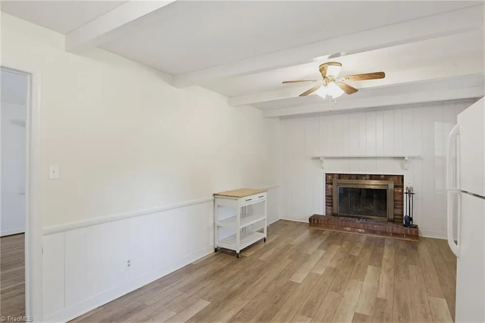 1132 Glennview Drive Kernersville, NC 27284