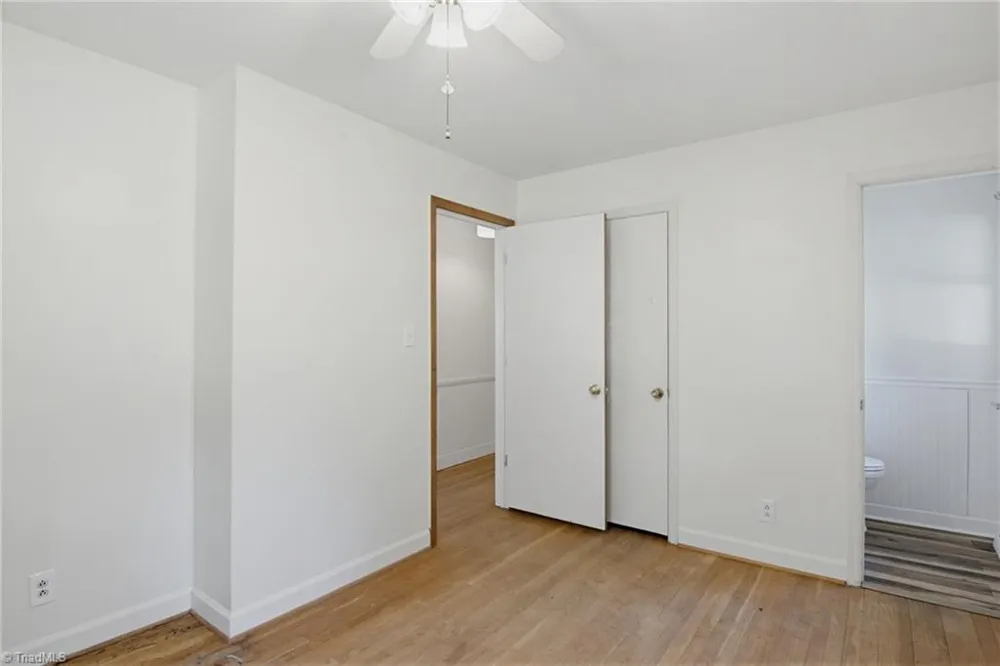 1132 Glennview Drive Kernersville, NC 27284