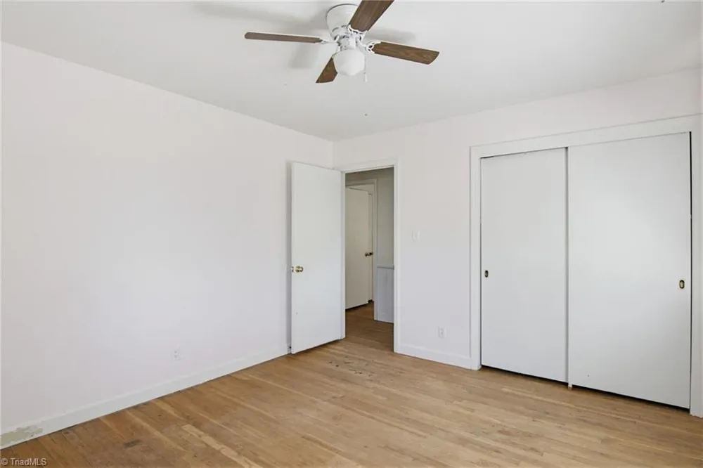 1132 Glennview Drive Kernersville, NC 27284