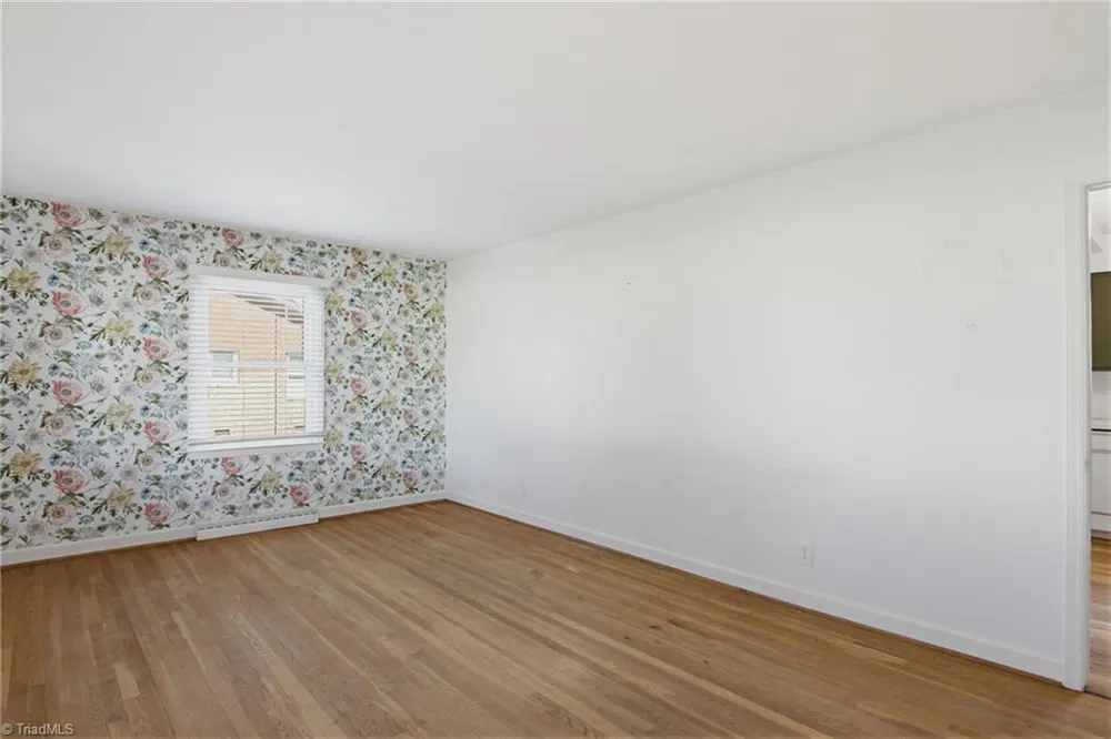 1132 Glennview Drive Kernersville, NC 27284
