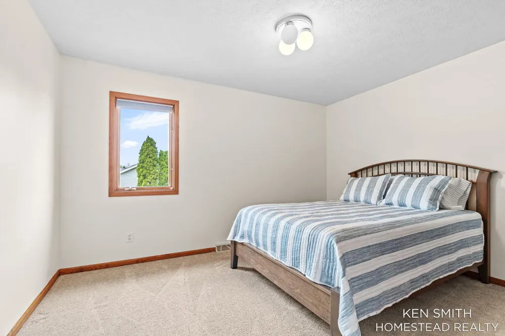 5131 Windybrook Drive SW Wyoming City, MI 49418
