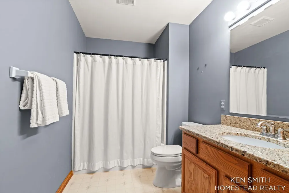 5131 Windybrook Drive SW Wyoming City, MI 49418