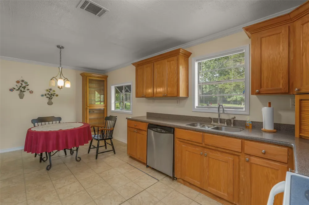 155 Jones Lane Benton, LA 71006