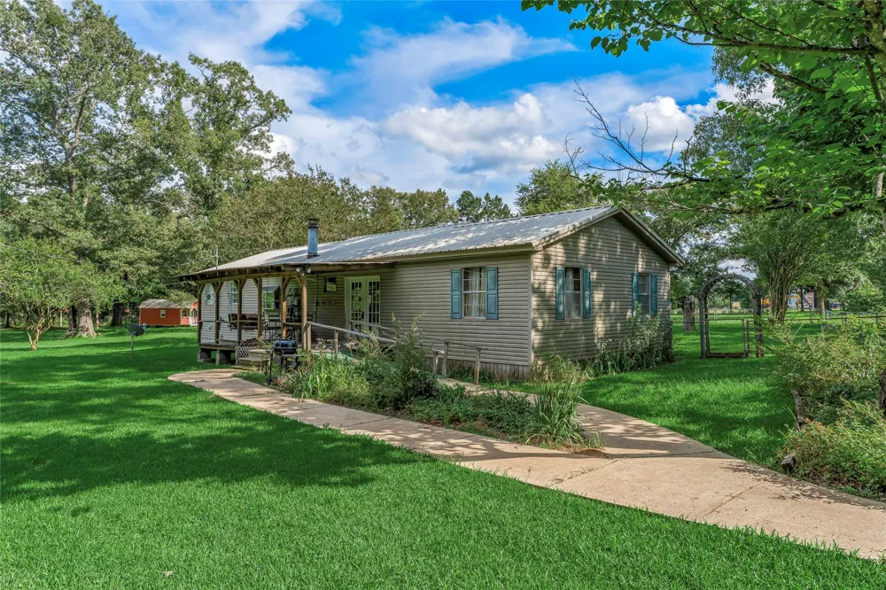155 Jones Lane Benton, LA 71006