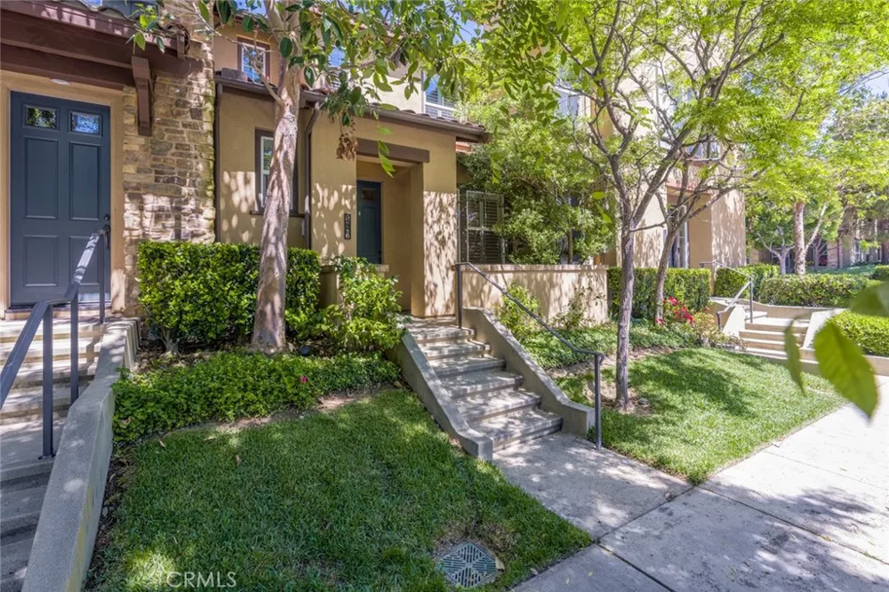 127 Jadestone Irvine, CA 92603