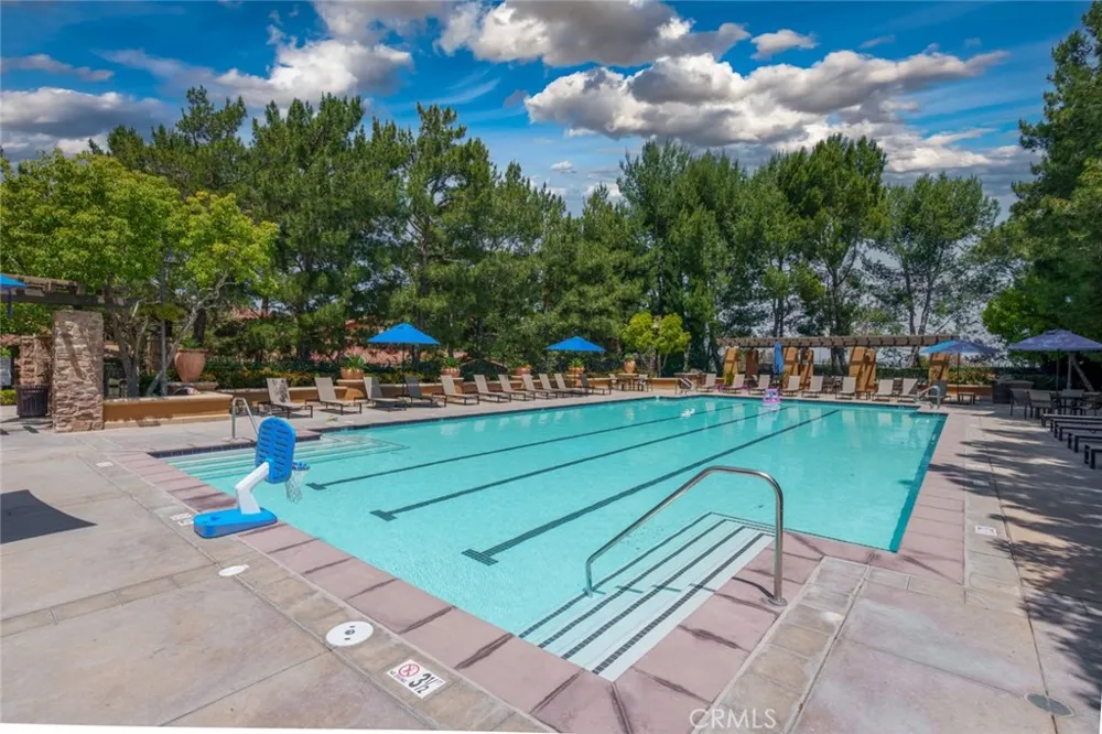 127 Jadestone Irvine, CA 92603
