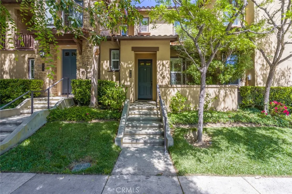 127 Jadestone Irvine, CA 92603