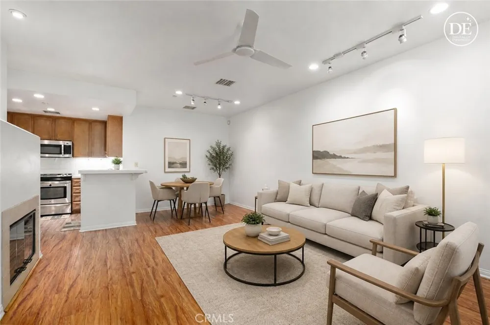 127 Jadestone Irvine, CA 92603