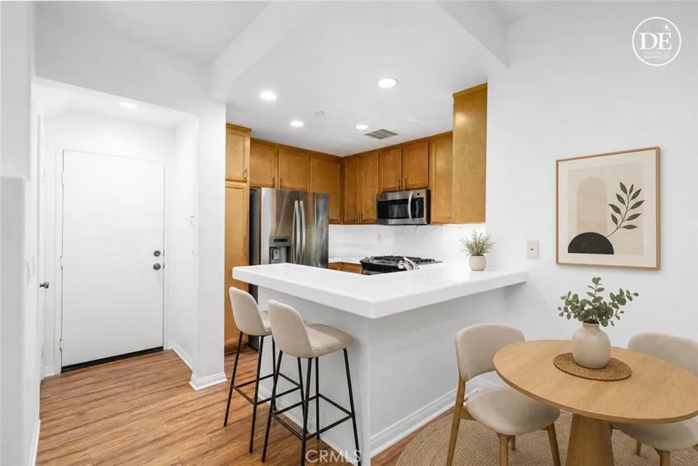 127 Jadestone Irvine, CA 92603