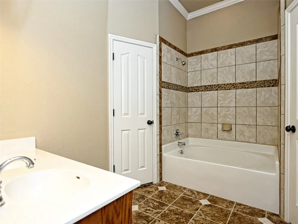 224 Geode Lane Jarrell, TX 76537