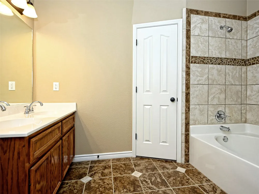 224 Geode Lane Jarrell, TX 76537