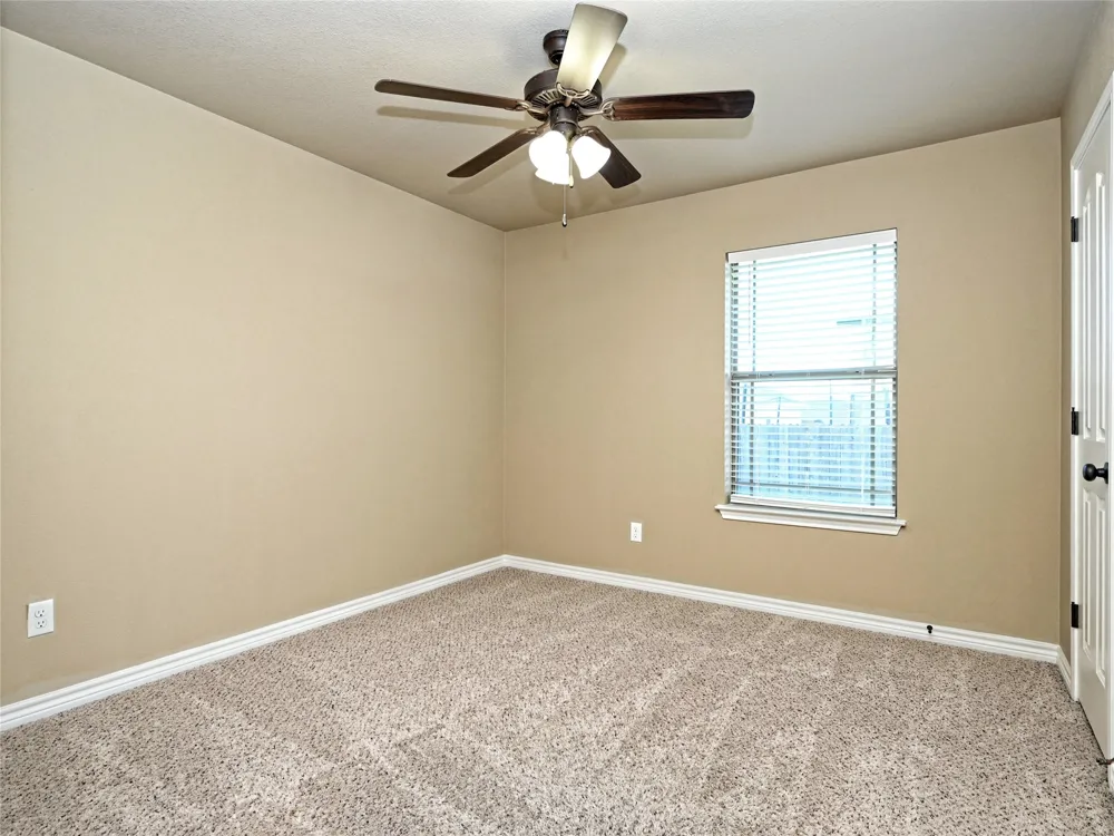 224 Geode Lane Jarrell, TX 76537