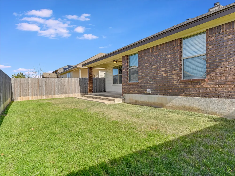 224 Geode Lane Jarrell, TX 76537