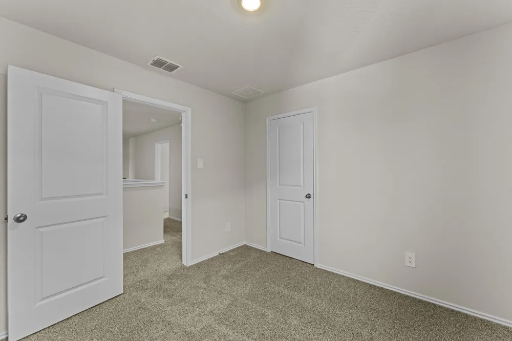 113 Howard Drive Maxwell, TX 78109