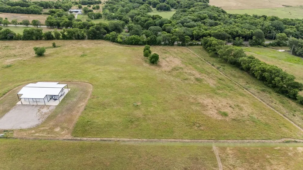 1161 Alsdorf Road Ennis, TX 75119