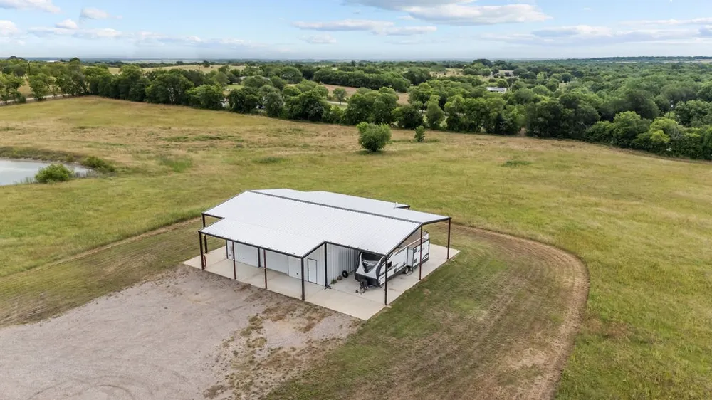 1161 Alsdorf Road Ennis, TX 75119