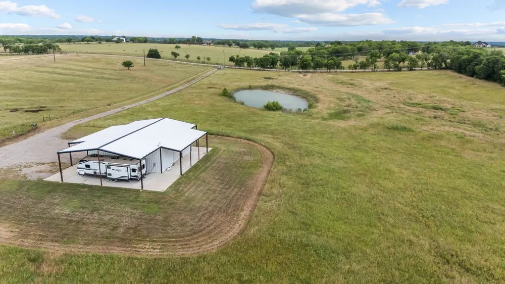 1161 Alsdorf Road Ennis, TX 75119