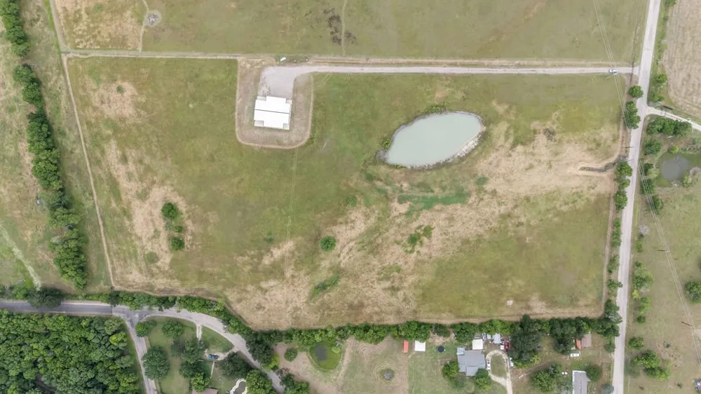1161 Alsdorf Road Ennis, TX 75119