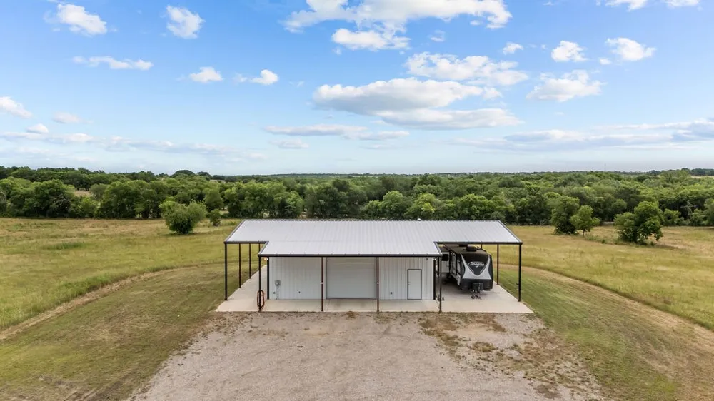 1161 Alsdorf Road Ennis, TX 75119