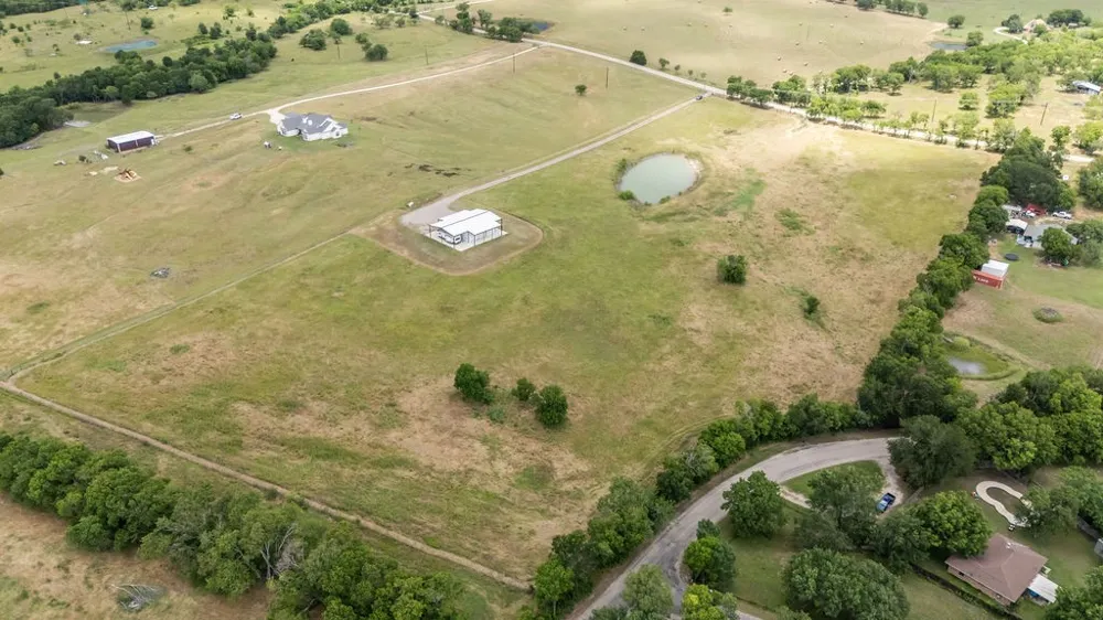1161 Alsdorf Road Ennis, TX 75119