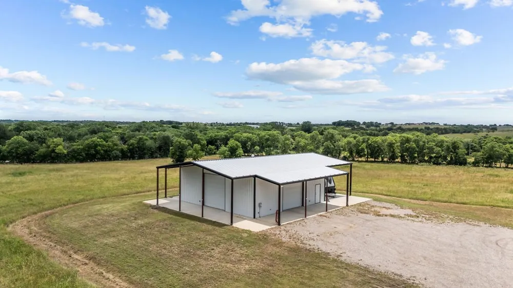 1161 Alsdorf Road Ennis, TX 75119
