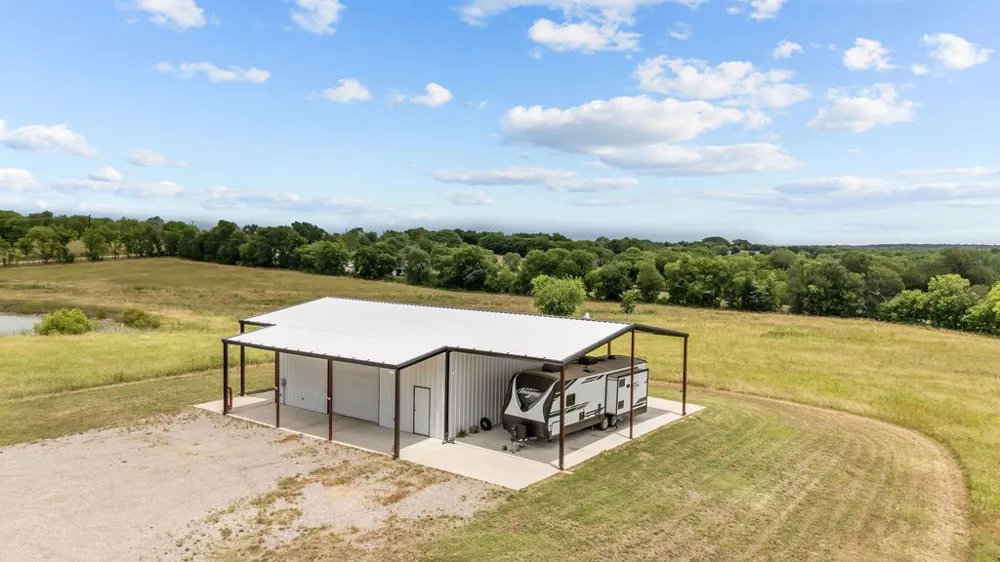 1161 Alsdorf Road Ennis, TX 75119