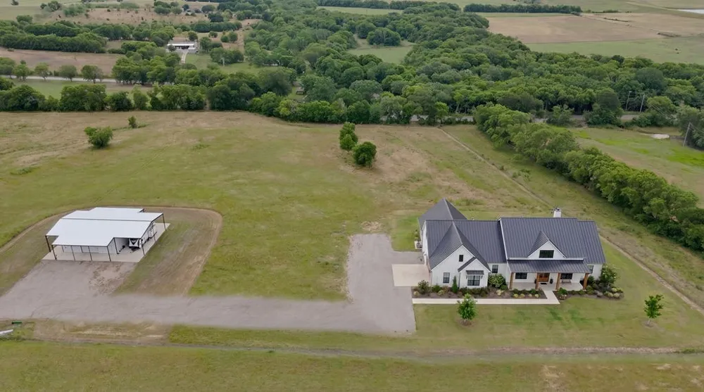 1161 Alsdorf Road Ennis, TX 75119