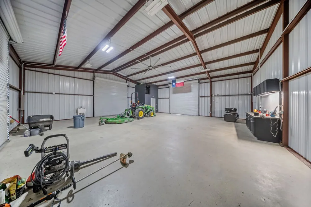 1161 Alsdorf Road Ennis, TX 75119