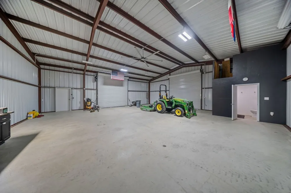 1161 Alsdorf Road Ennis, TX 75119