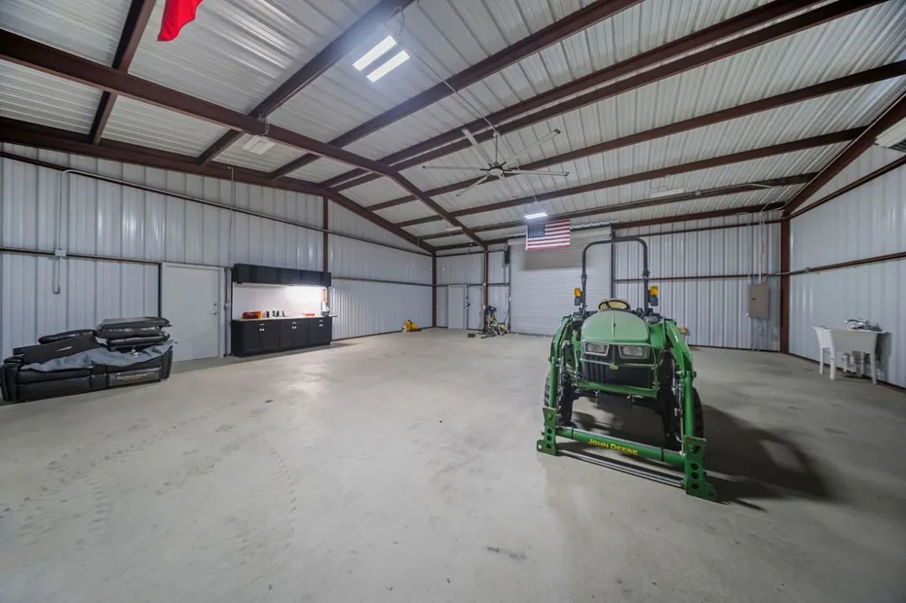 1161 Alsdorf Road Ennis, TX 75119