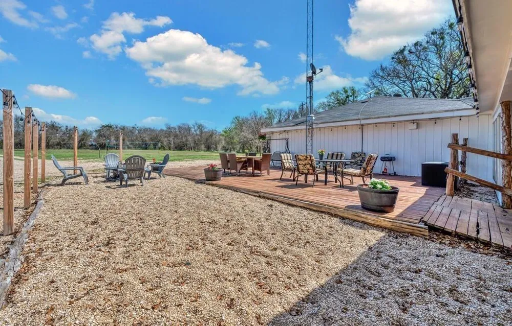 1835 Fort Graham Road Waco, TX 76705