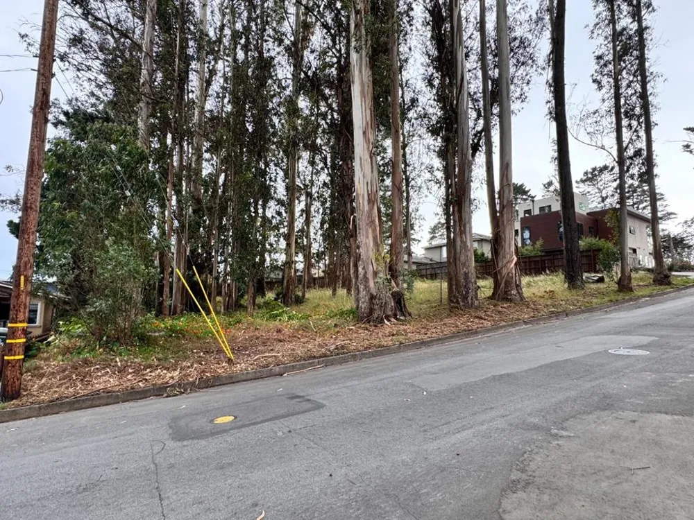 422 The Alameda El Granada, CA 94018