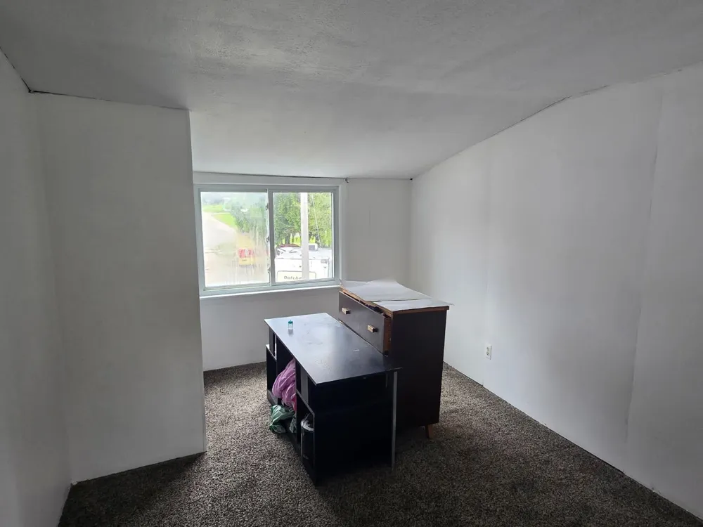 711 Francisco Avenue Alma City, MI 48801