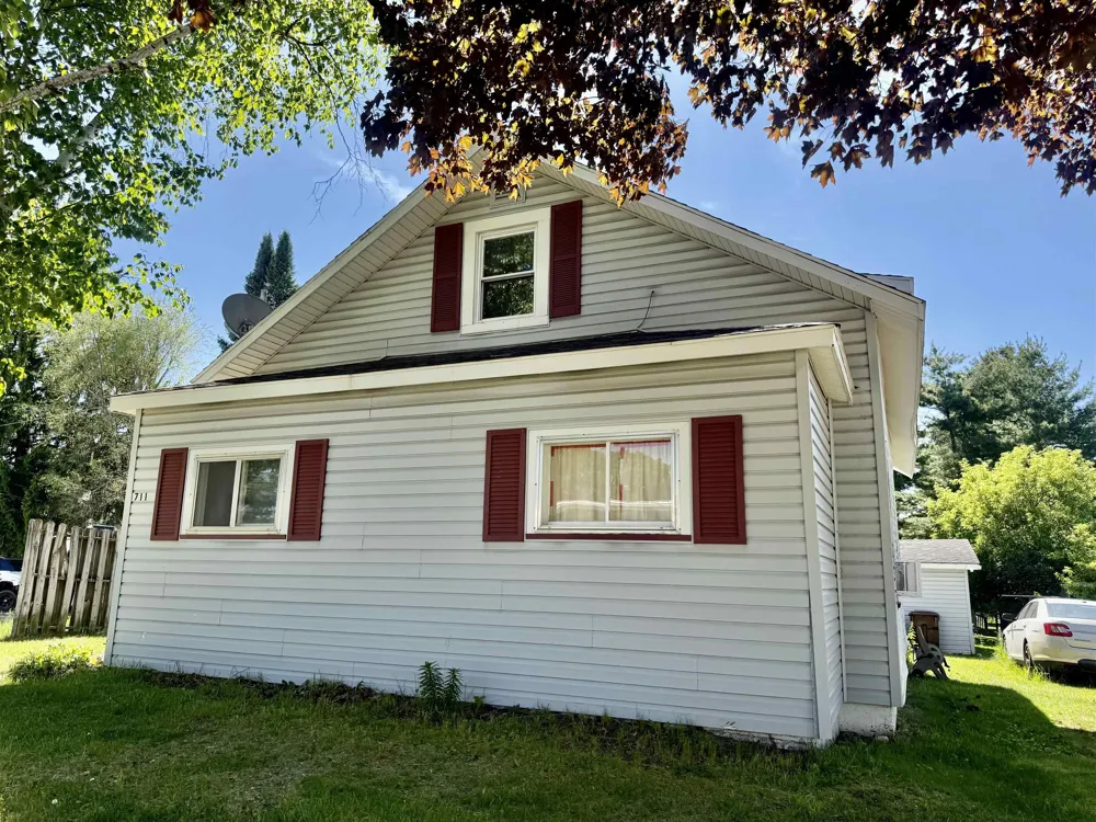 711 Francisco Avenue Alma City, MI 48801