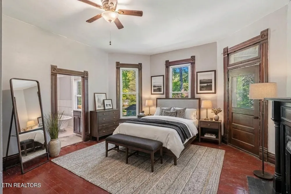 419 W Rockwood St Rockwood, TN 37854