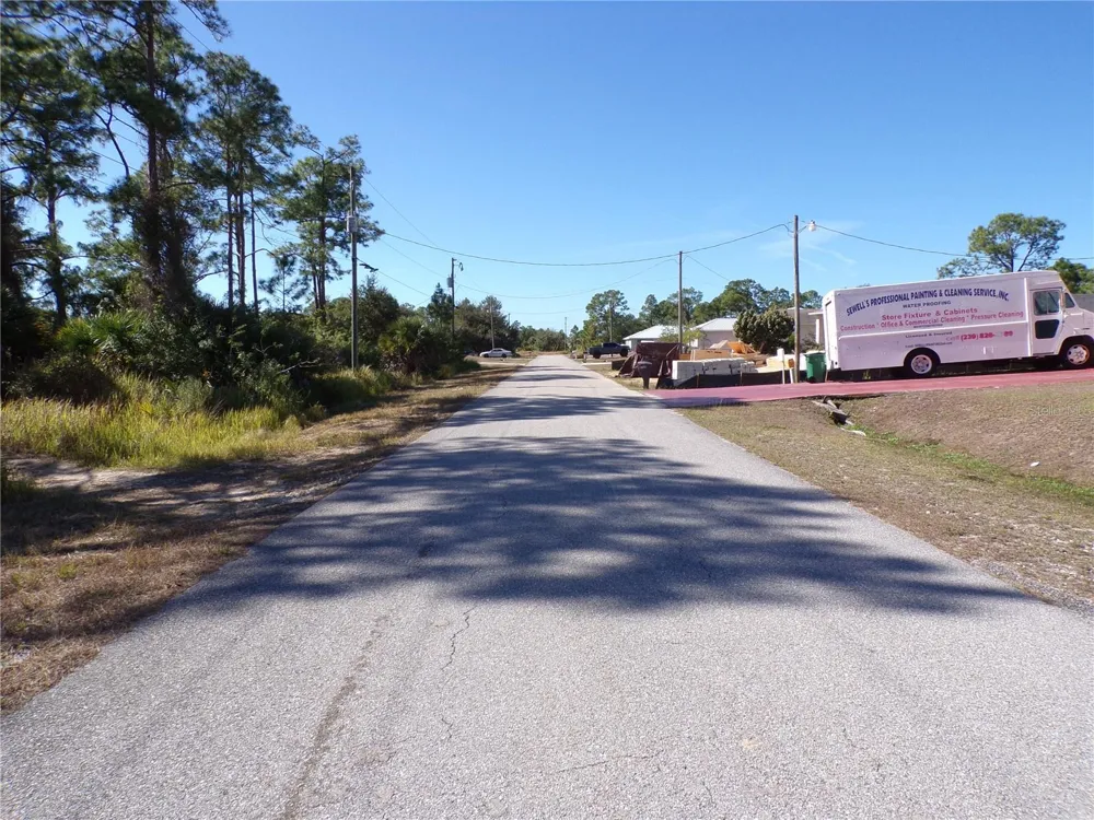 763 LONGBOW LANE Lehigh Acres, FL 33972