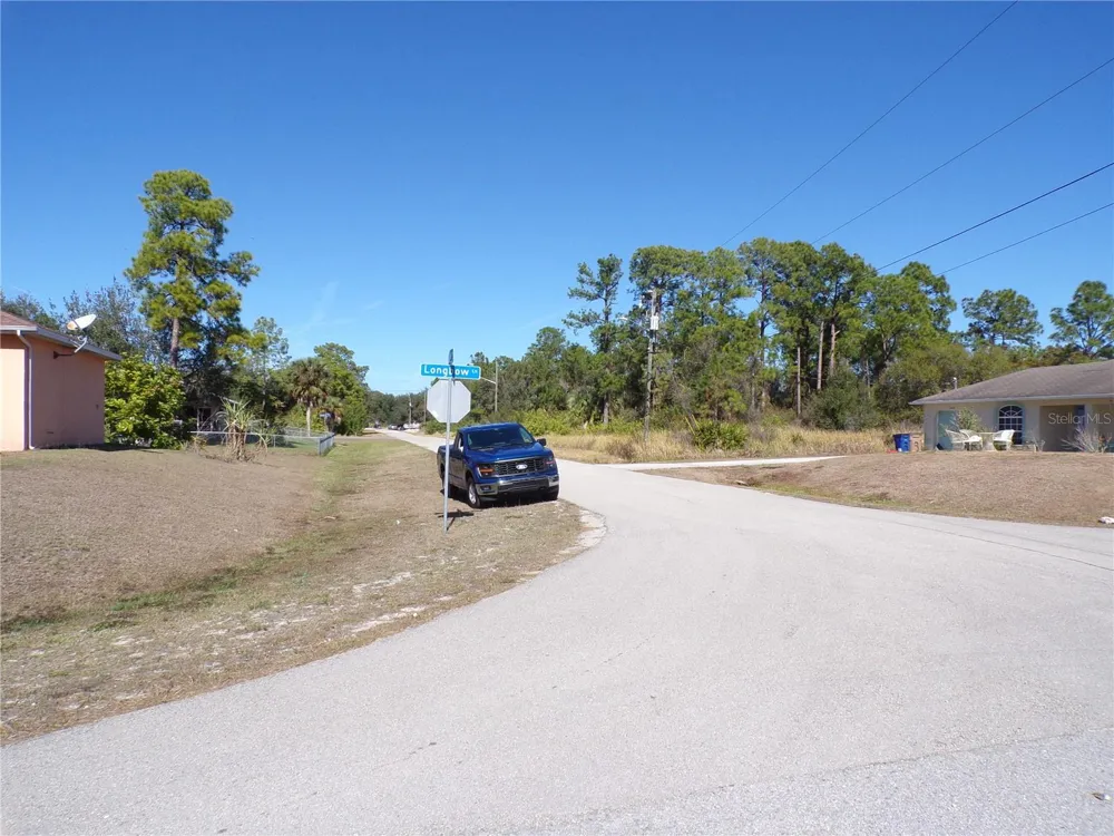 763 LONGBOW LANE Lehigh Acres, FL 33972