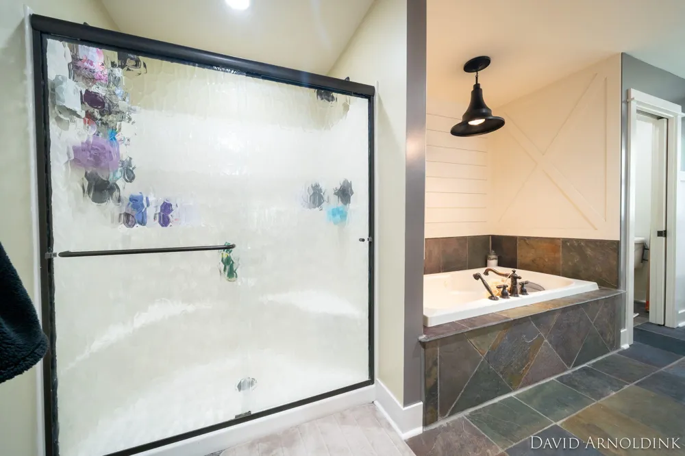 2325 Riley Court Hudsonville, MI 49426