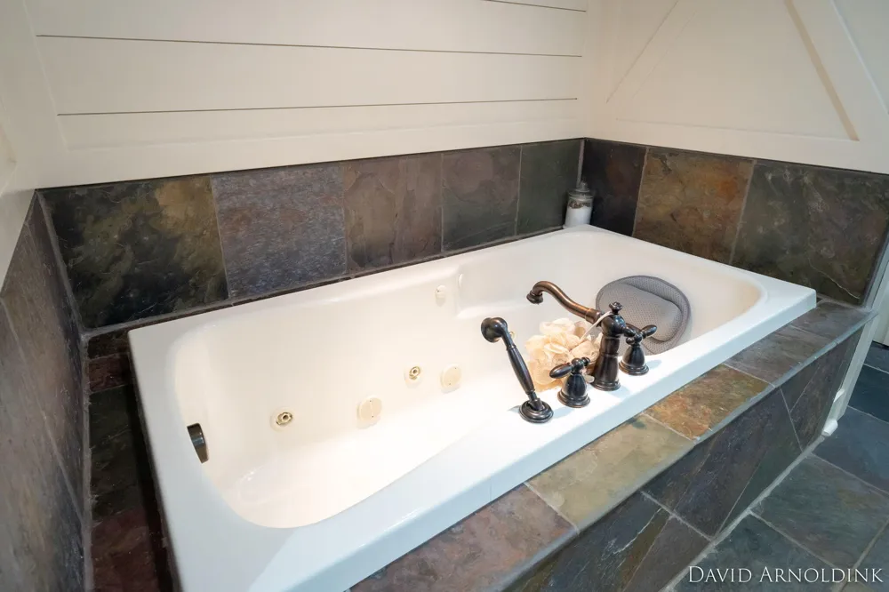 2325 Riley Court Hudsonville, MI 49426
