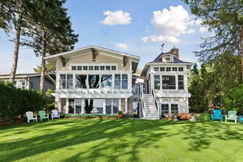 3035 Casco Point Road
