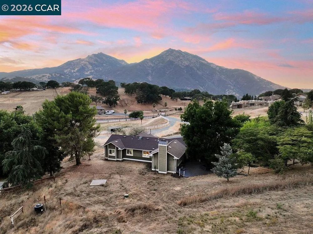 4161 Leon Drive Clayton, CA 94517