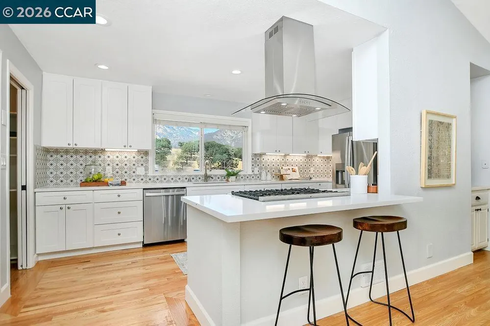 4161 Leon Drive Clayton, CA 94517