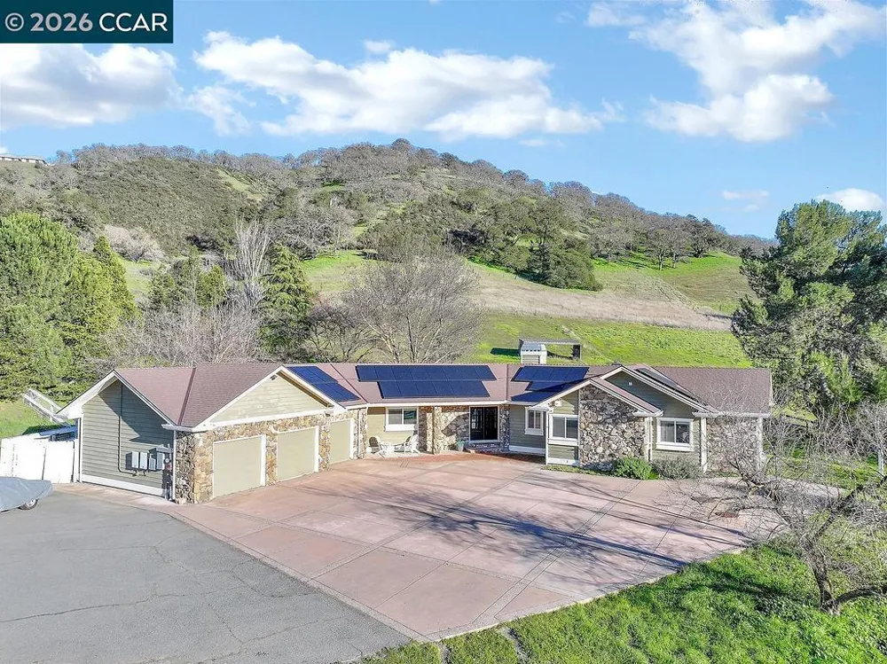 4161 Leon Drive Clayton, CA 94517