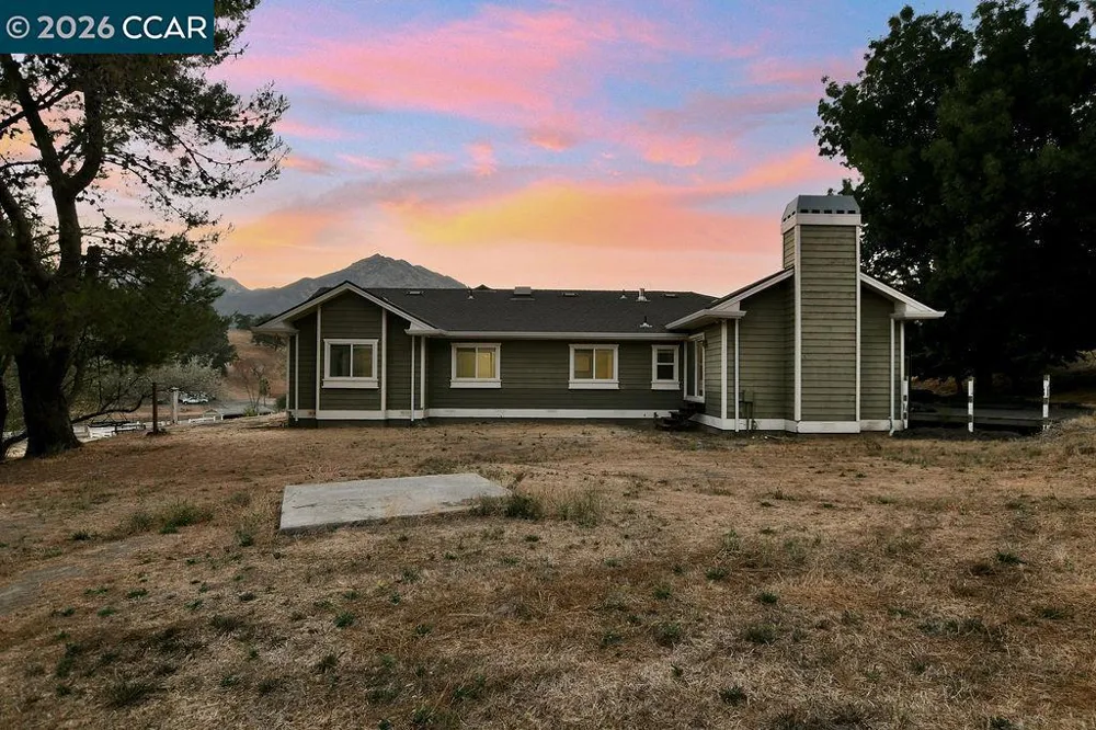 4161 Leon Drive Clayton, CA 94517