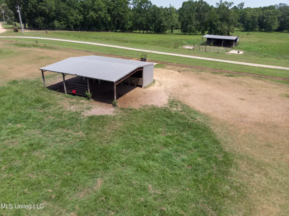 3148 Volley Campbell Road Terry, MS 39170