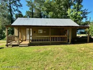 107 W Durr Avenue Mendenhall, MS 39114