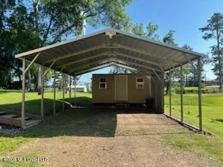 107 W Durr Avenue Mendenhall, MS 39114