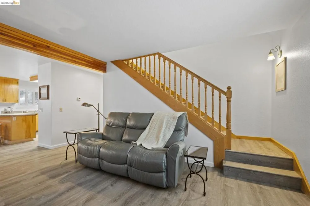 28515 S Stan Ct Strawberry, CA 95375